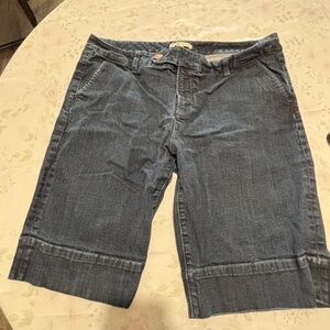 Cabi jeans size 16 jean short shorts Bermuda style
